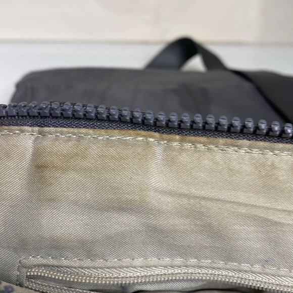 BAGGALLINI Large Gray Travel Bag *Flaws* - Picture 5 of 8